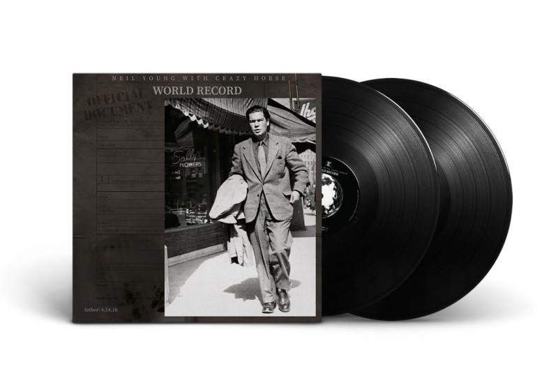 Neil Young & Crazy Horse au lansat albumul World Record
