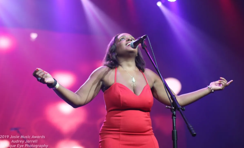 Versatila artistă haitiană Natalie Jean a câștigat două premii la Indie Music Channel Awards 2021